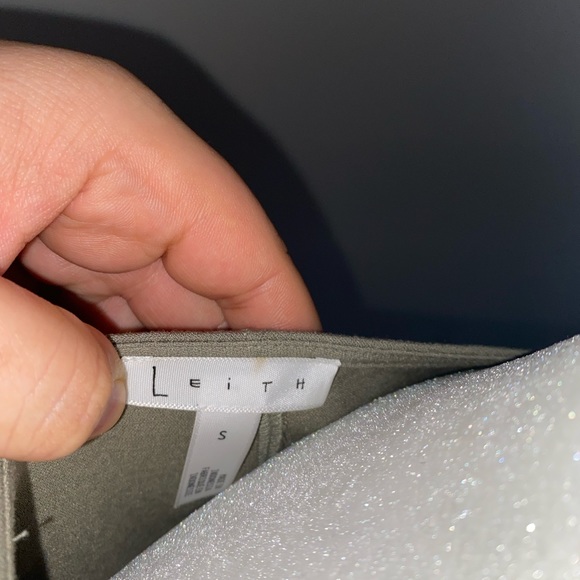 LEITH GREEN VEST - Picture 11 of 11